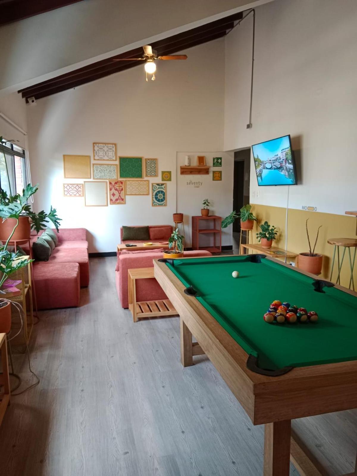 Apartments In La Seventy Меделин Екстериор снимка